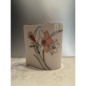 Vintage Yamaji Teardrop-Shaped Vase with Floral Design‎ 3.75"x1.75"